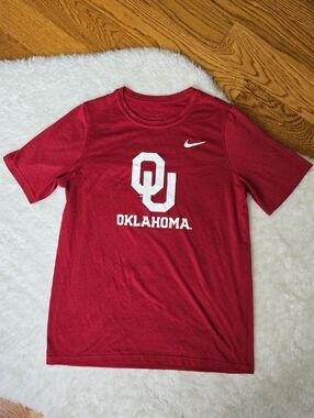 Nike OU Athletic Shirt, Boys Size Extra Large
